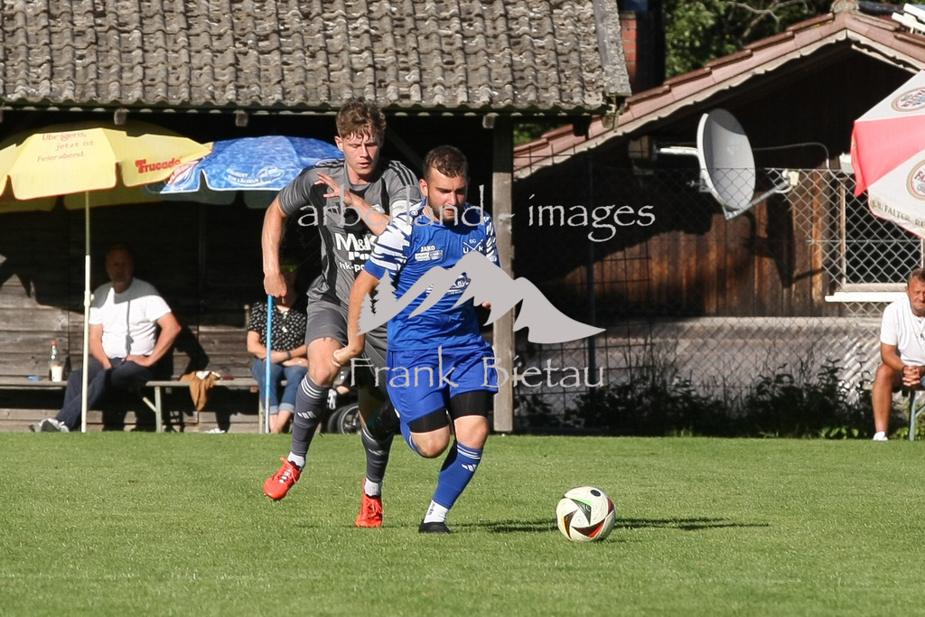 993T1672 | Medien- Sport- Entertainmentfotos