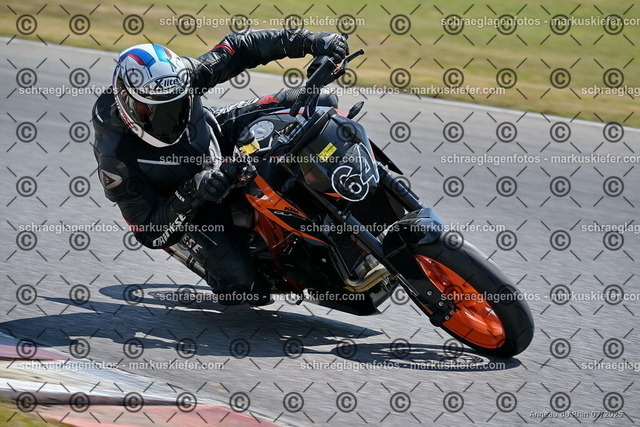 25bt04-0853 | markuskiefer.com - Realisiert mit Pictrs.com