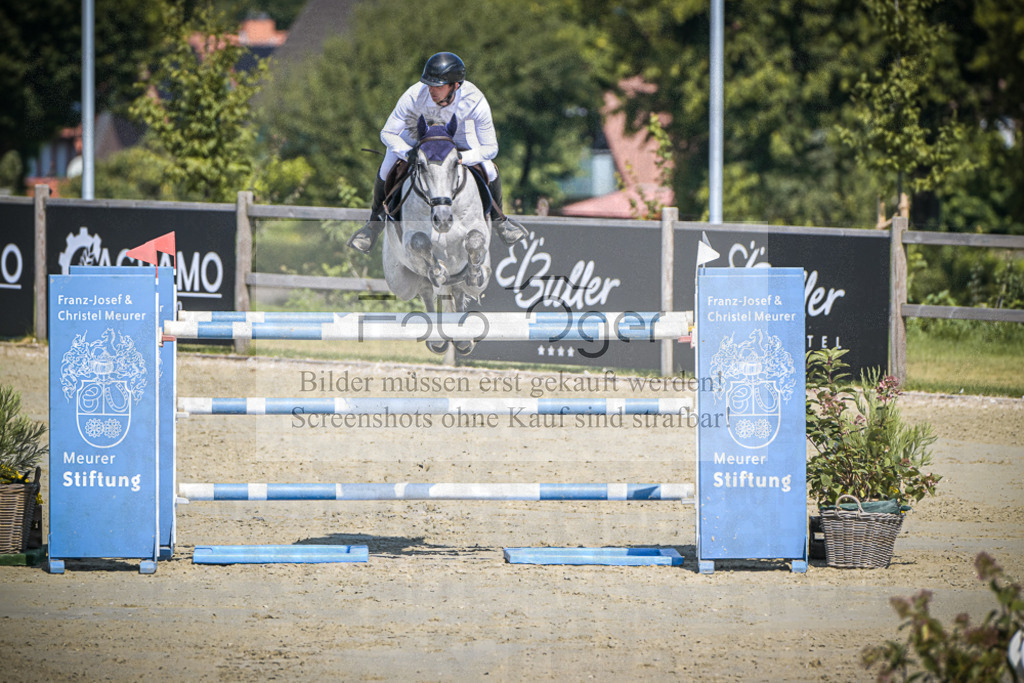 DOS_0210 | Entdecke hochwertige Reitturnierfotos von Foto Oger. Professionell, emotional und authentisch – jetzt Lieblingsmomente im Shop bestellen.Deutschlandweite Turnierfotografie. - Realisiert mit Pictrs.com
