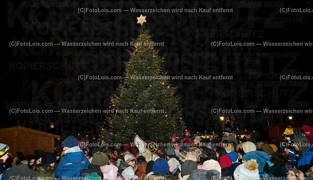ALP7614_Wieselburger Advent_Christbaum-Nikolaus | (C)FotoLois.com, Alois Spandl, Wieselburger Advent im Schlosspark, Rathaus und Kreuzung, Sa 3. Dezember 2022.