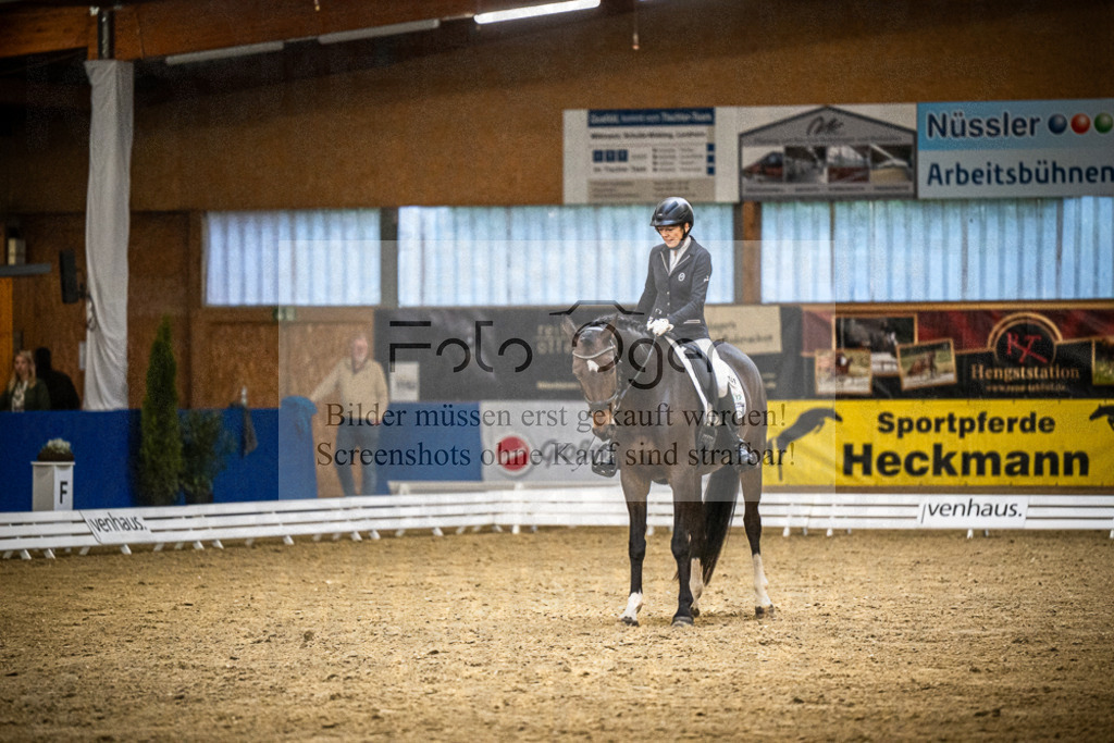 DOS_0045 | Entdecke hochwertige Reitturnierfotos von Foto Oger. Professionell, emotional und authentisch – jetzt Lieblingsmomente im Shop bestellen.Deutschlandweite Turnierfotografie. - Realisiert mit Pictrs.com