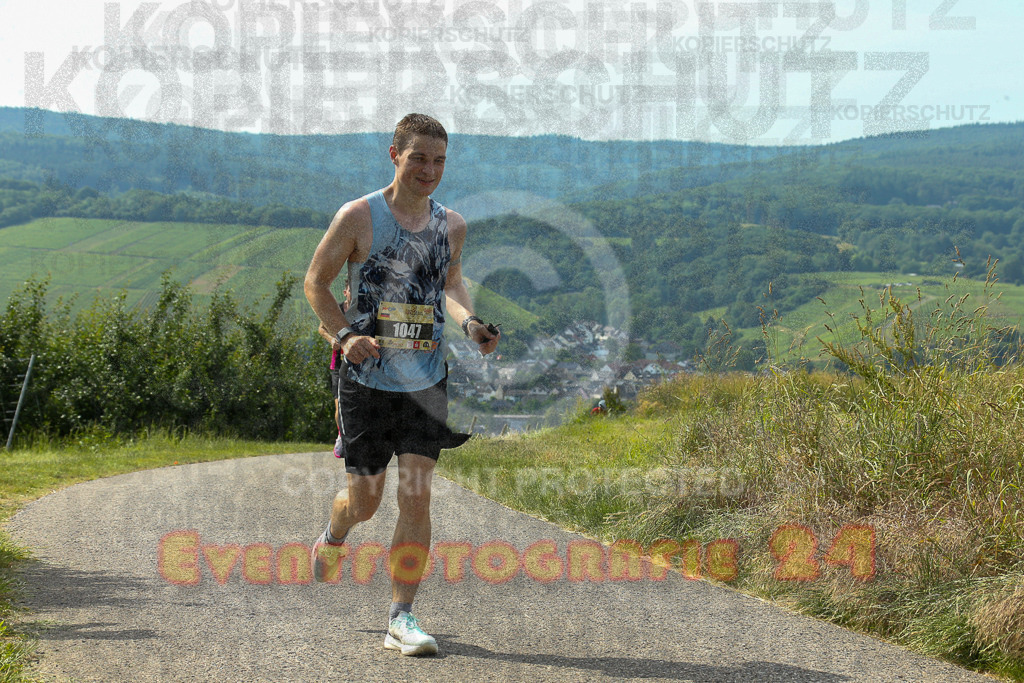 250614_1018_EX1_4529 | Sportfotografie im Rhein-Sieg Kreis, Köln, Bonn, NRW, Rheinland Pfalz, Hessen, etc. Unser Tätigkeitsfeld umfasst den Laufsport vom Volkslauf über den Marathon, Duathlon, Triathon bis zum Ultralauf wie Kölnpfad Ultra oder Schindertrail.