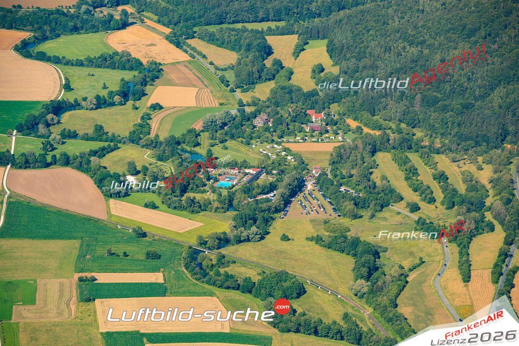 Das Luftbild zeigt : Rothenbühl Ebermannstadt - Die Luftaufnahme wurde 2024 vom UL-Flugzeug aus erstellt ( keine Drohne ) - Hochauflösende Luftaufnahme - Für grossformatige Ausdrucke geeignet. Die Geschenkidee !Mit Lizenz und Bildrechte bestellbar