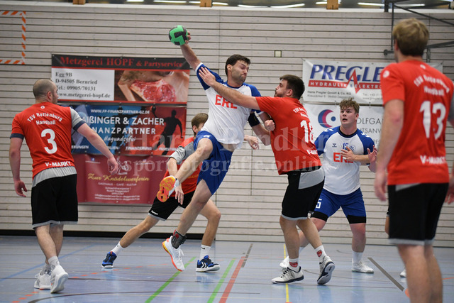 HC Deggendorf :  TSV Rottenburg  | Michael Buchner  (HC Deggendorf  #5) - Realisiert mit Pictrs.com