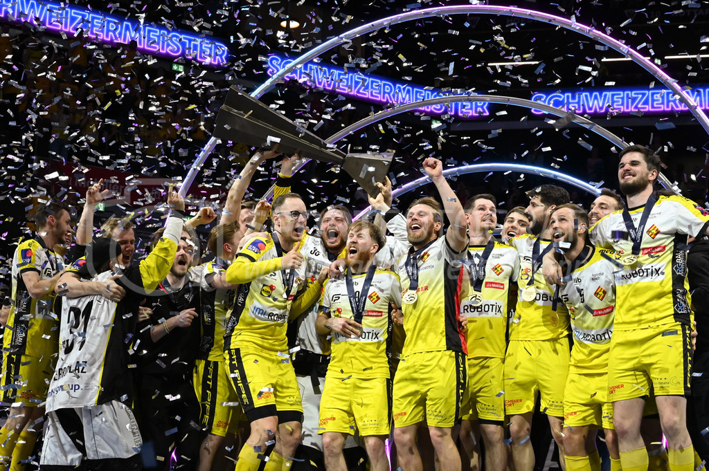 Zug United - HC Rychenberg - 25. April 2026 | Der HCR gewinnt und wird erstmals Schweizer Meister am L-UPL Superfinal-Spiel zwischen Zug United und HC Rychenberg am 25. April 2026 in der BCF Arena, Fribourg, Schweiz.Bild: Sportfotografie Markus Aeschimann | www.markus-aeschimann.ch - Realized with Pictrs.com