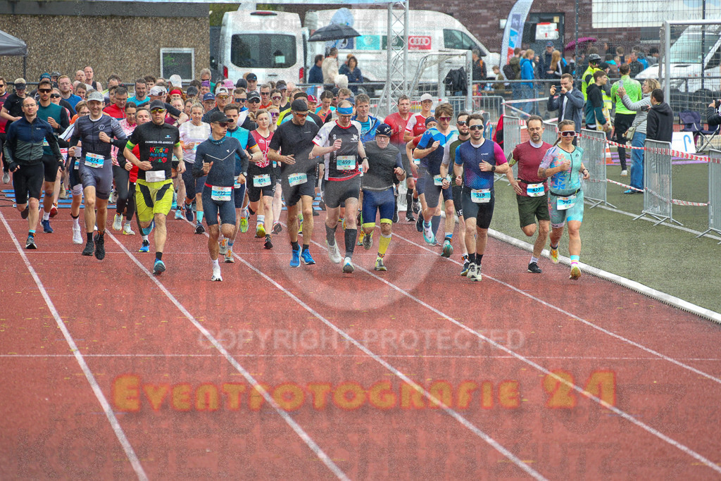 250413_1117_EX1_0086 | Sportfotografie im Rhein-Sieg Kreis, Köln, Bonn, NRW, Rheinland Pfalz, Hessen, etc. Unser Tätigkeitsfeld umfasst den Laufsport vom Volkslauf über den Marathon, Duathlon, Triathon bis zum Ultralauf wie Kölnpfad Ultra oder Schindertrail.