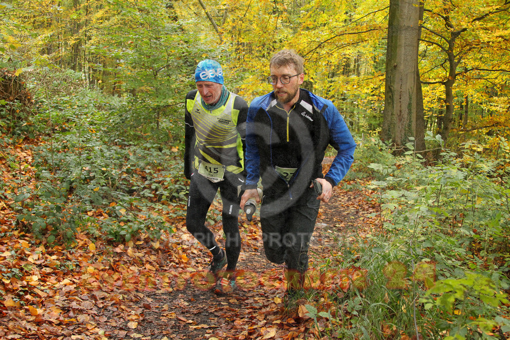 251026_1242_EV4_5656 | Sportfotografie im Rhein-Sieg Kreis, Köln, Bonn, NRW, Rheinland Pfalz, Hessen, etc. Unser Tätigkeitsfeld umfasst den Laufsport vom Volkslauf über den Marathon, Duathlon, Triathon bis zum Ultralauf wie Kölnpfad Ultra oder Schindertrail.