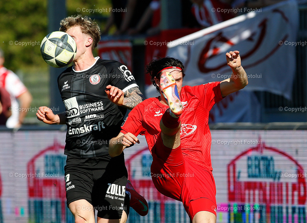 A_LUI_25042026_12 | SPORT,FUSSBALL LT1 OOE LIGA 25.04.2026  ASKOE OEDT 1B-VORWAERTS STEYR  IM BILD:SEBASTIAN LEITNER  (OEDT1B) UND ALEXANDER WEINSTABL (STEYR) FOTO:FOTOLUI