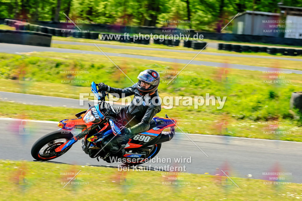 _OTO2252 | Hier findet Ihr Bilder von Touristenfahrten auf der Nürburgring Nordschleife oder von anderen Veranstaltungen die ich besucht habe. Viel Spass beim Durch Schauen 