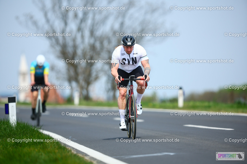 163_TRA56275 | Neusiedlersee Radmarathon 2026@sportshot_your_pictrs #yourpictures#roadtowm2029 #nrm #neusiedlerseeradmarathon #neusiedlersee #neusiedlerseetourismus #burgenland #mörbisch #nrm26 #burgenlandtourismus #voglundco #poweredbyburgenlandtourismus #radsport #rad #marathon #ucigranfondo #visitburgenland #ucigranfondoworldseries