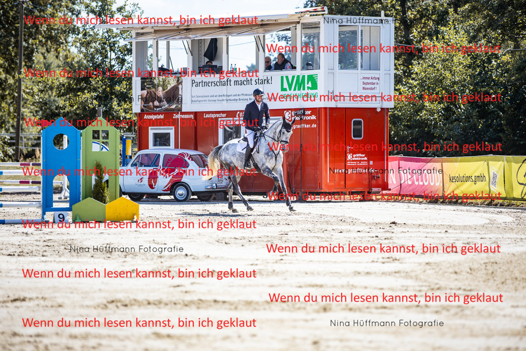 BK1A5359 | Turnierbilder Turnierfotos Nina Hüffmann Turnierfotografie Pferdefotografie Tierzeichnung Haustierzeichnung Pferdezeichnung Hundezeichnung Videograf  - Realisiert mit Pictrs.com