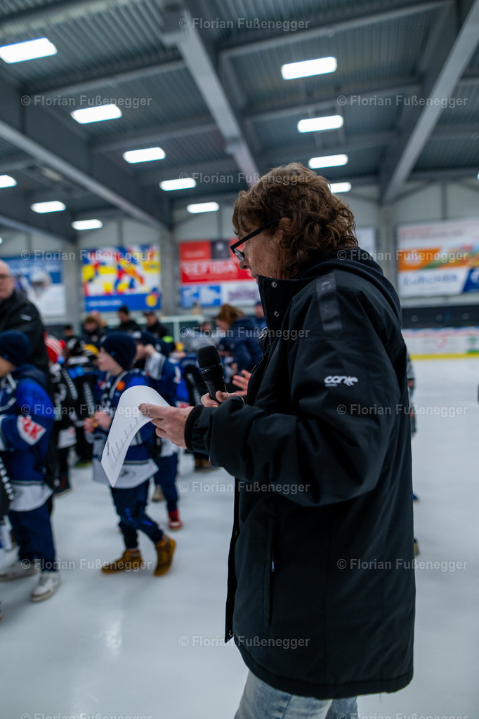 2025-03-01-Bärencup Wil-337 | "Fussifoto.com – Ihr Ansprechpartner für hochwertige Fotografie! Entdecken Sie kreative Bilder und professionelle Dienstleistungen. Kontaktieren Sie uns für Ihre Projekte!"