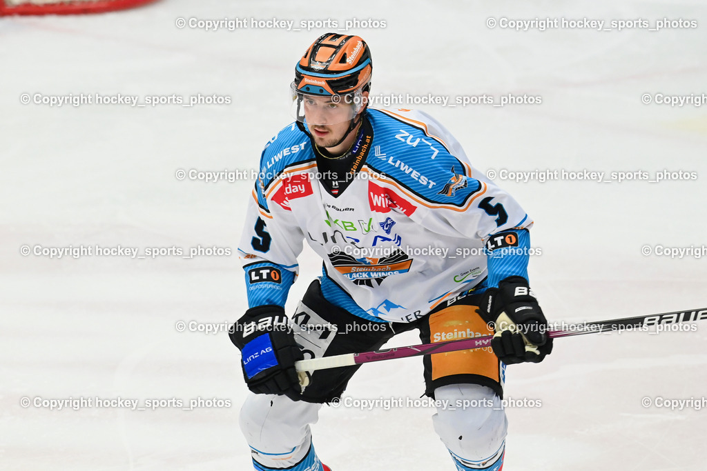 EC IDM Wärmepumpen VSV vs. STEINBACH BLACK WINGS LINZ  | #5 Wolf Raphael BLACK WINGS LINZ, EC IDM Wärmepumpen VSV vs. STEINBACH BLACK WINGS LINZ , EC IDM Wärmepumpen VSV vs. STEINBACH BLACK WINGS LINZ  am 28.01.2025 in Villach (Stadthalle Villach), Austria, (Photo by Bernd Stefan)