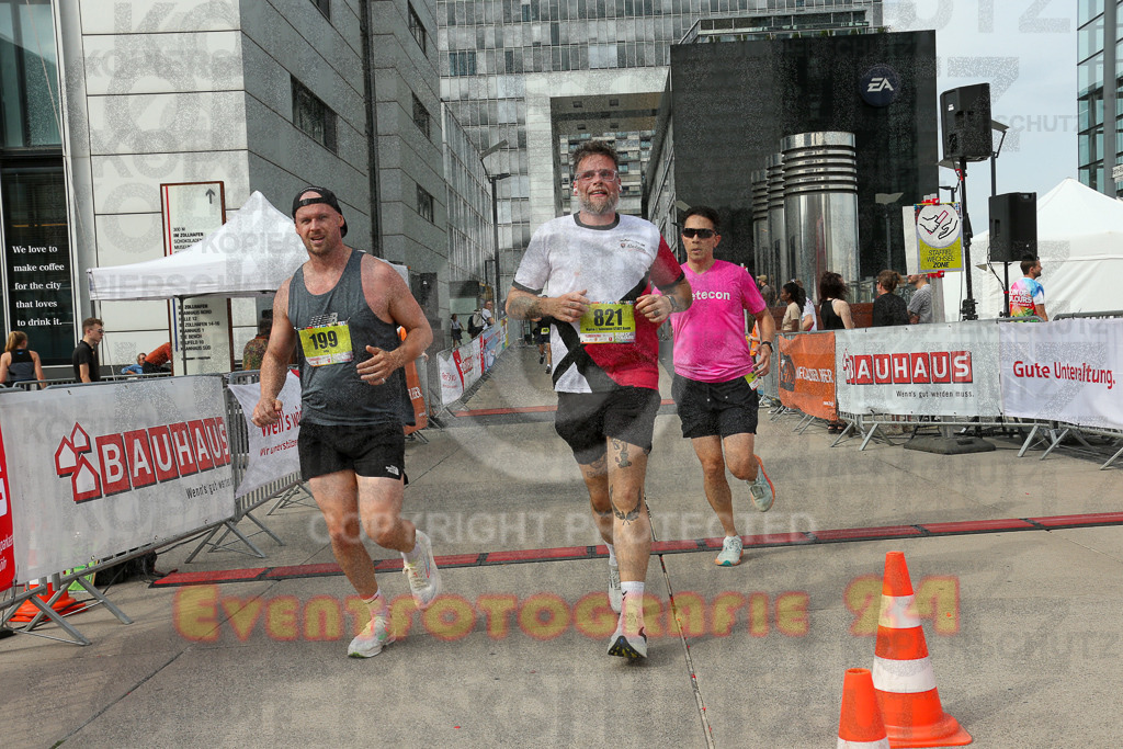 250920_1524_EX1_9312 | Sportfotografie im Rhein-Sieg Kreis, Köln, Bonn, NRW, Rheinland Pfalz, Hessen, etc. Unser Tätigkeitsfeld umfasst den Laufsport vom Volkslauf über den Marathon, Duathlon, Triathon bis zum Ultralauf wie Kölnpfad Ultra oder Schindertrail.