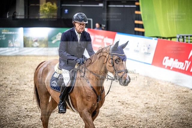 DOS_1975 | Entdecke hochwertige Reitturnierfotos von Foto Oger. Professionell, emotional und authentisch – jetzt Lieblingsmomente im Shop bestellen. - Realisiert mit Pictrs.com