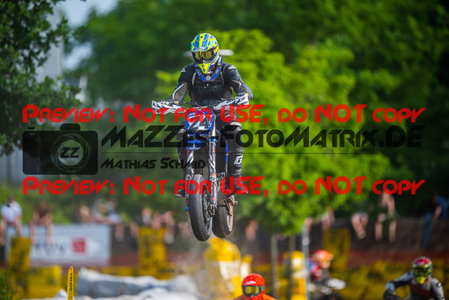 MaZZes_FotoMatrix_220618_8638 | UE40