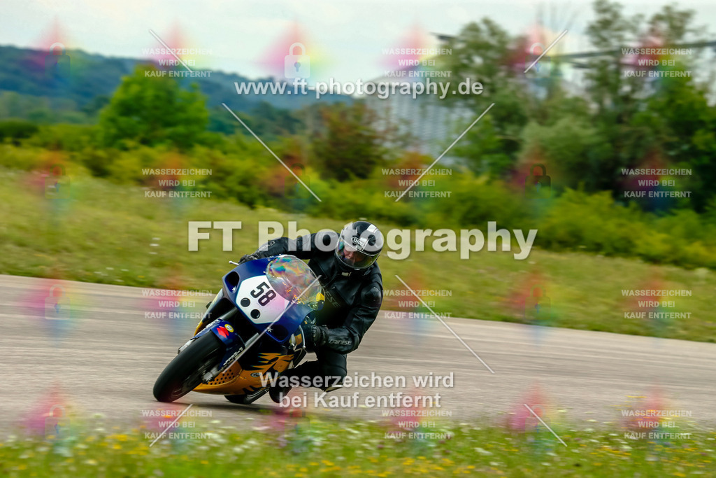 Chambley Juli-3311 | Hier findet Ihr Bilder von Touristenfahrten auf der Nürburgring Nordschleife oder von anderen Veranstaltungen die ich besucht habe. Viel Spass beim Durch Schauen 