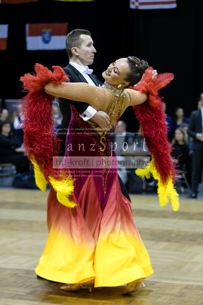 20241102_DC_HGR_Std_08476 | Tanzsportbilder, Standardtanz, Lateintanz, WDSF, DTV, LTVB, dancecomp, goc, hessen tanzt, blaues band der spree, walzer, tango, wiener walzer, slowfox, quickstepp, samba, rumba, cha-cha-cha, paso doble. jive, hd-kroft photography, turniertanzsport
