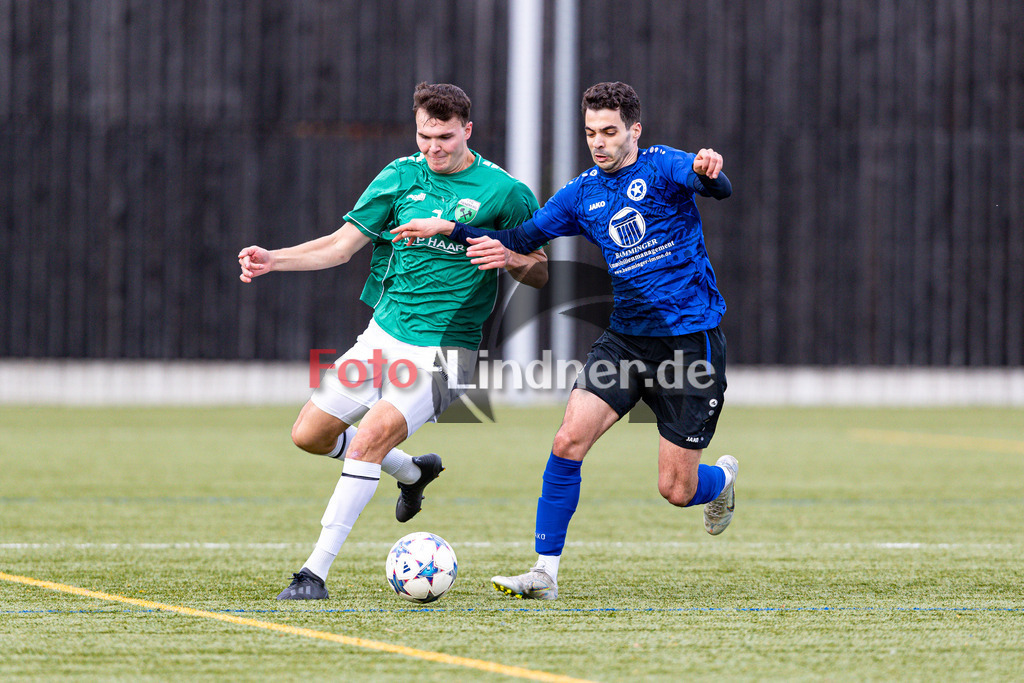 1. FC Penzberg gegen FC Wacker München | Bezirksliga Oberbayern Süd 3, 1. FC Penzberg gegen FC Wacker München, 20241012,Zweikampf zwischen Jonas KIRSCHNER (1. FC Penzberg 31) und Yassine HAMILA (FC Wacker München 17),2024-10-12 in Penzberg (Stadion an der Karl-Wald-Straße), Jonas KIRSCHNER (1. FC Penzberg 31), Yassine HAMILA (FC Wacker München 17)Copyright: WolfgangxLindner www.foto-lindner.de