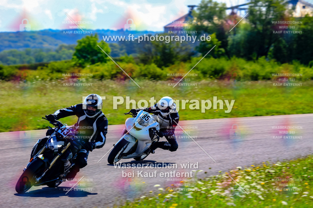 085-5586 | Hier findet Ihr Bilder von Touristenfahrten auf der Nürburgring Nordschleife oder von anderen Veranstaltungen die ich besucht habe. Viel Spass beim Durch Schauen 