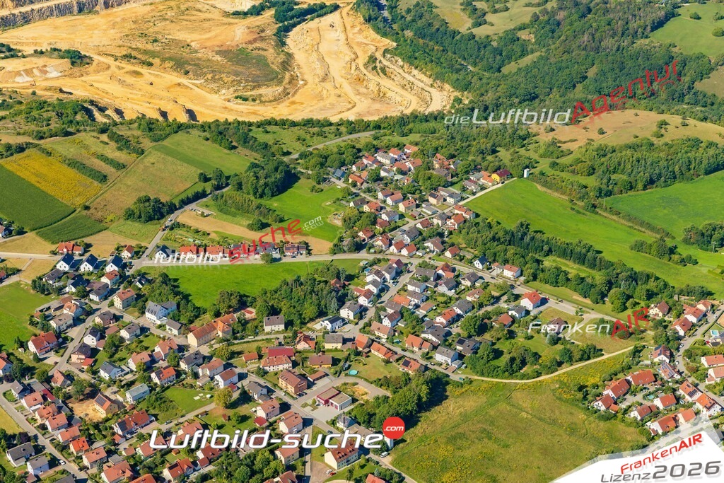 Schrägluftbild  Brandlberg - Keilberg  Regensburg - Das Luftbild wurde 2025 vom UL-Flugzeug heraus erstellt ( keine Drohne ) - Hochauflösende Luftaufnahme -Nicht vergleichbar mit Google Maps oder Satelittenbilder- Die Geschenkidee !Mit Lizenz und Bildrechte bestellbar