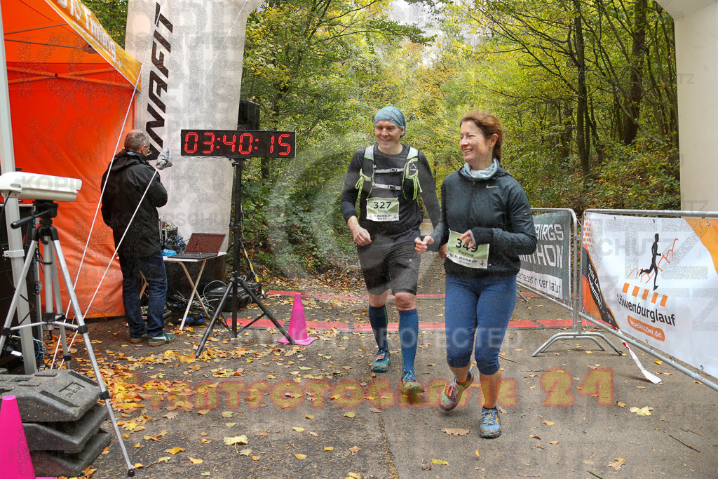 251026_1341_EX1_3876 | Sportfotografie im Rhein-Sieg Kreis, Köln, Bonn, NRW, Rheinland Pfalz, Hessen, etc. Unser Tätigkeitsfeld umfasst den Laufsport vom Volkslauf über den Marathon, Duathlon, Triathon bis zum Ultralauf wie Kölnpfad Ultra oder Schindertrail.