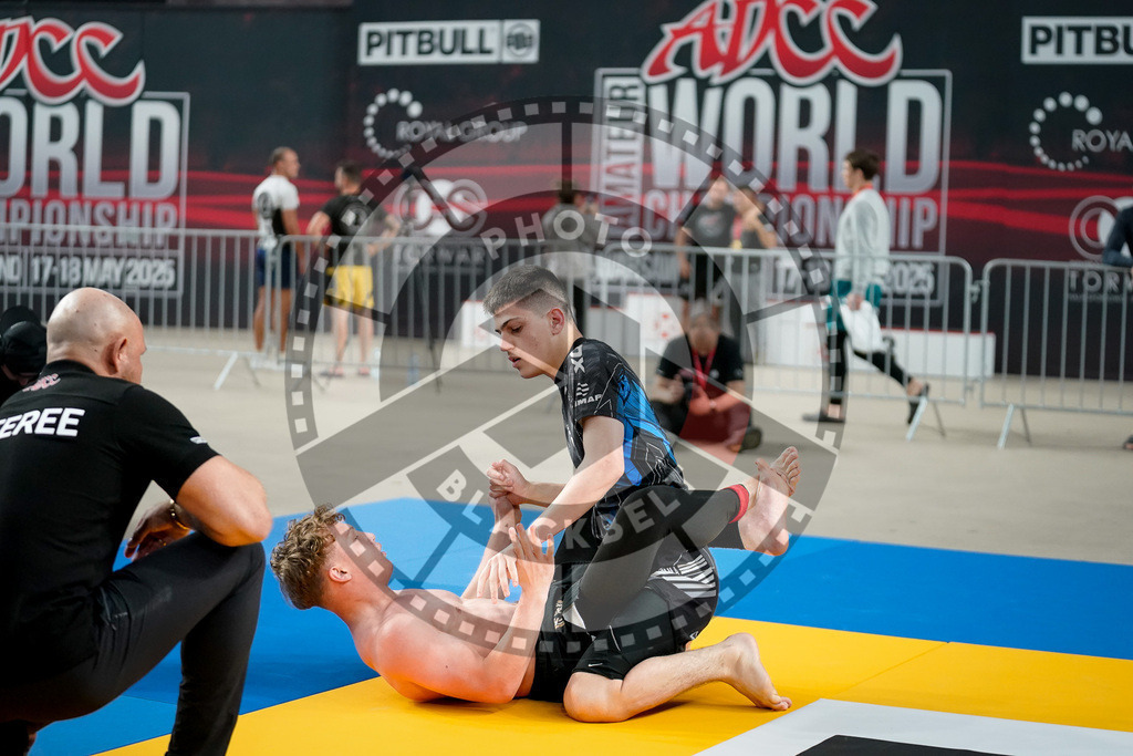 20250518PBB1618 | Athletes compete during the second day of the ADCC Amateur World Championship on May 18, 2025 in Warsaw, Poland. © Chiara Dazi / photoblackbelt