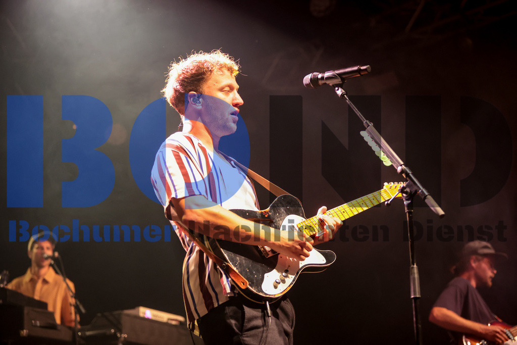 Zeltfestival Ruhr 2024 - Joris  {date} -  | {headline}(Foto: Sebastian Sendlak / BOND) - Realisiert mit Pictrs.com