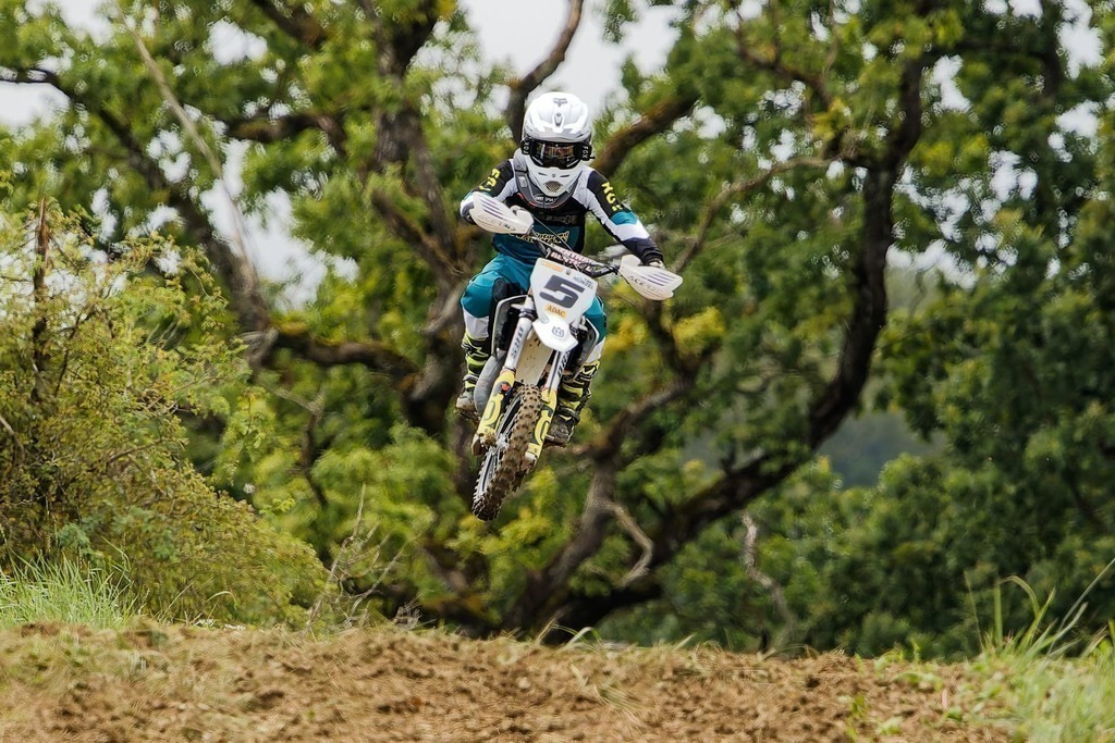 Motocross_Gerstetten_250802_3957 | Fotopresso – Sportfotografie in Heidenheim & Umgebung. Professionelle Sportfotografie für unvergessliche Momente. Dynamische Action-Shots, emotionale Szenen & hochwertige Bilder. - Realisiert mit Pictrs.com