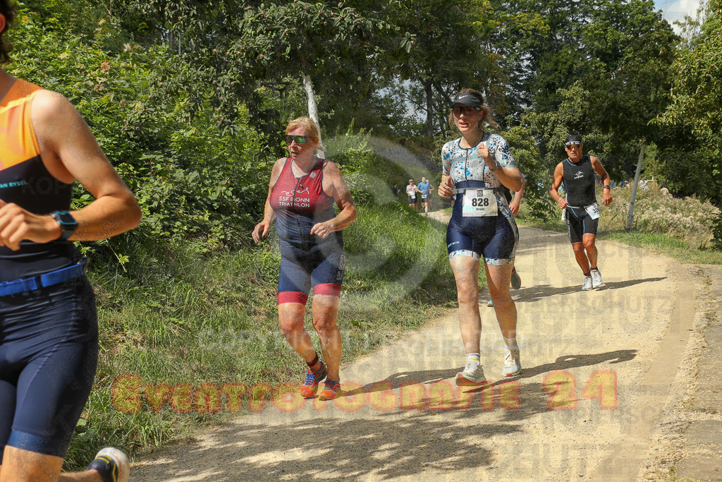 250824_1339_EX1_3126 | Sportfotografie im Rhein-Sieg Kreis, Köln, Bonn, NRW, Rheinland Pfalz, Hessen, etc. Unser Tätigkeitsfeld umfasst den Laufsport vom Volkslauf über den Marathon, Duathlon, Triathon bis zum Ultralauf wie Kölnpfad Ultra oder Schindertrail.