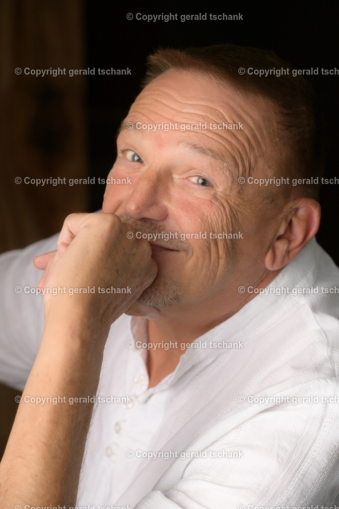 DSC_2211 | Wählen Sie hier bitte Ihr bestes Foto aus, mit diesem Bild wird Ihr Set produziert. Sollten Sie kein Bild wählen oder mehrere suchen wir das Beste aus!