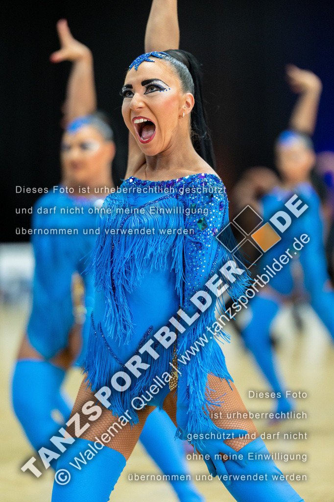 20230513-04067 | Hier finden Sie Tanz Bilder vom Latein und Standard Formationen tanzen. Sportbilder vom Tanzsport. Schöne Fotos und von Weltmeisterschaft, Europameisterschaft, Bundesliga, Regionalliga, Oberliga und Landesliga sowie von GOC Stuttgart, DanceComp, WM Bremen