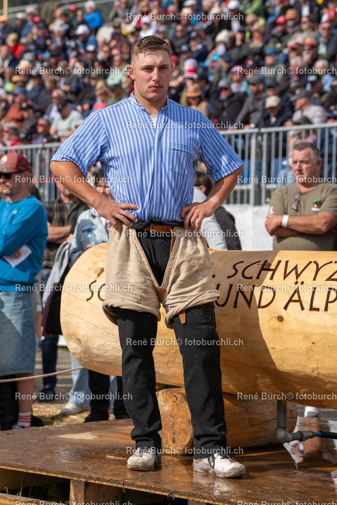 BUR07479 | René Burch leidenschaftlicher Fotograf aus Kerns in Obwalden.  Hier finden sie Sport, Landschaft und Natur Fotografie.
 - Realisiert mit Pictrs.com