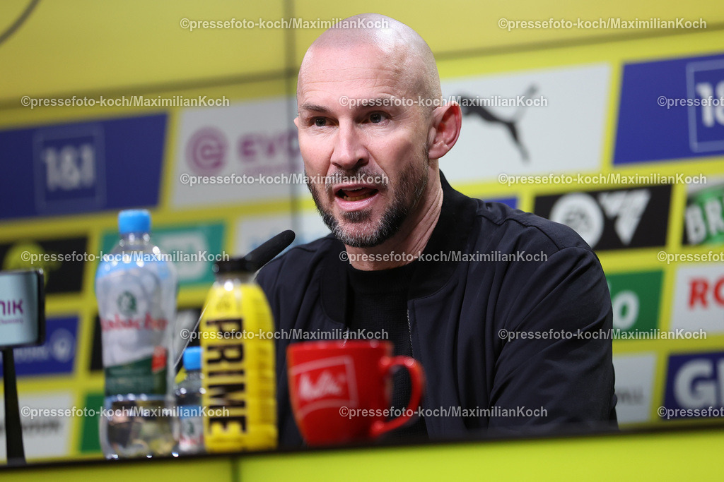 BVB15122401116 | 15.12.2024, Fußball, Borussia Dortmund - TSG 1899 Hoffenheim, 1. Fußball Bundesliga, 14. Spieltag, Signal Iduna Park, Saison 2024 2025: Pressekonferenz mit den Trainern nach dem Spiel - Cheftrainer Christian Ilzer (Trainer Hoffenheim)DFB regulations prohibit any use of photographs as image sequences and or quasi-video.