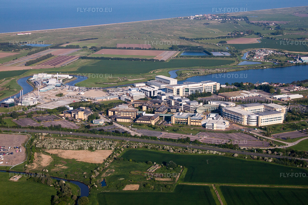 Vue aérienne: Sites de l'usine du fabricant de produits chimiques Pfizer Ltd et Discovery Park à Sandwich dans le département Angleterre, Grande Bretagne – .Photo: IMG_50514.jpg prise le 27/05/2012 par Werner Riehm/FLY-FOTO.eu – Résolution de l'original: 4752 x 3168 px