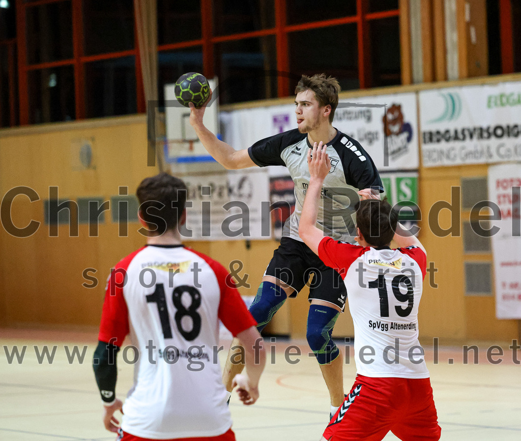 2023-01-21_045_SpVgg_Altenerding_gegen_SC_Eching | Erding, Deutschland, 21.01.2023:
Handball, Bezirksoberliga Männer 2022 / 2023, 12. Spieltag, SpVgg Altenerding gegen SC Eching, Endergebnis: 29:34

Tim Steininger (SpVgg Altenerding, #18), Quirin Huber (SpVgg Altenerding, #19)

Foto: Christian Riedel / fotografie-riedel.net