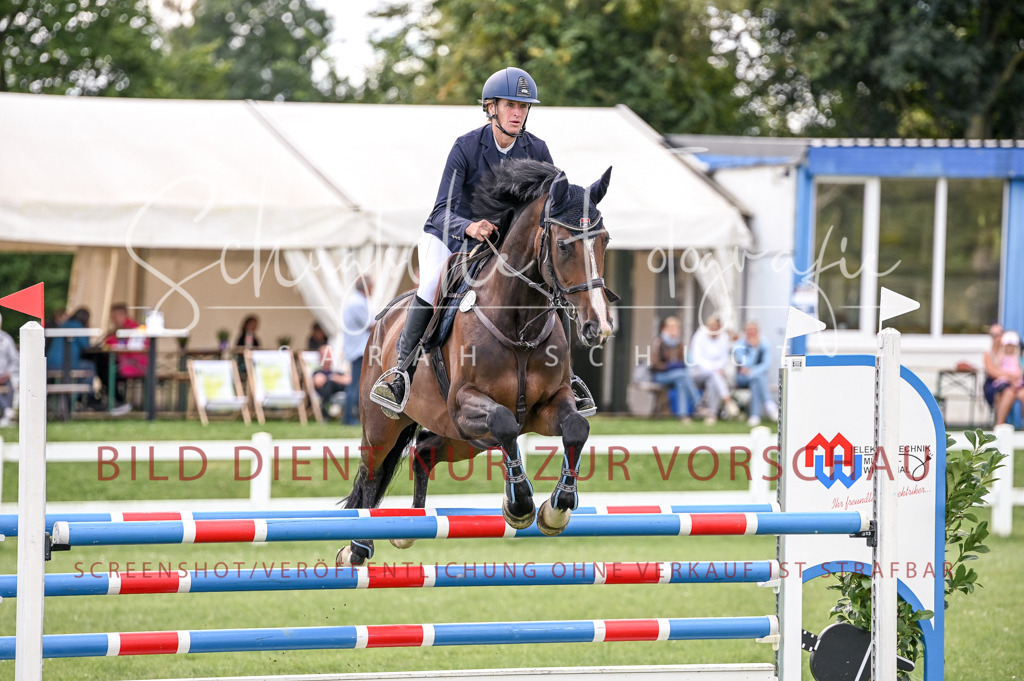 Schugtsche-Düren.2024-08.Amat.Springprf.L-143 | Schugtsche Fotografie - Realisiert mit Pictrs.com