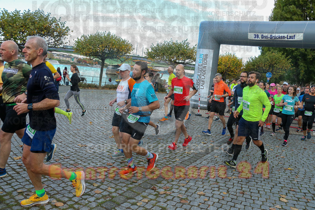 221016_0940_EX1_2612 | Sportfotografie im Rhein-Sieg Kreis, Köln, Bonn, NRW, Rheinland Pfalz, Hessen, etc. Unser Tätigkeitsfeld umfasst den Laufsport vom Volkslauf über den Marathon, Duathlon, Triathon bis zum Ultralauf wie Kölnpfad Ultra oder Schindertrail.