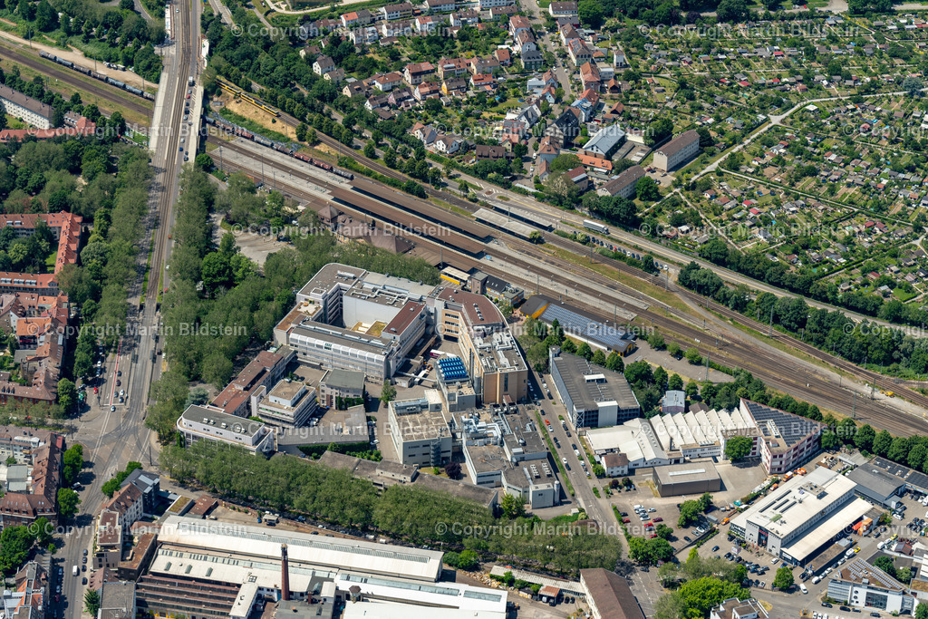 Karlsruhe-1-6-23-1 | Bilder Fotos Luftbilder Luftaufnahmen Deutschland Süden Westen Schwarzwald Baden Württemberg  