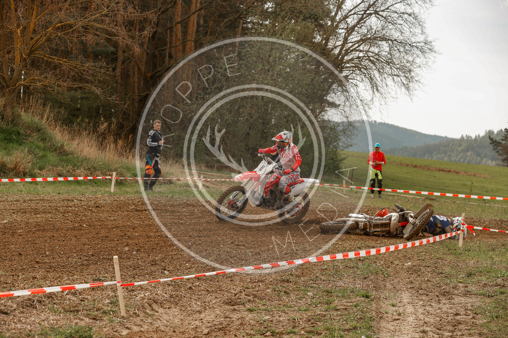 4TaktLauf1-715 | koppe-media - Realisiert mit Pictrs.com