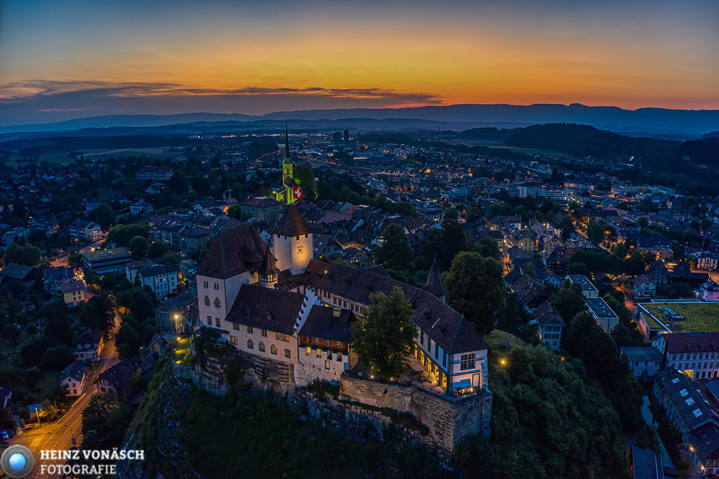 Alte_Architektur_0010 | Alle Bilder von Heinz Vonäsch Fotografie können alle zu günstigen Preisen gekauft werden! Download der Bilder, Ausdrucke, Postkarten, Tassen T-Shirts, Kalender, Alu- Dibond usw. - Realisiert mit Pictrs.com