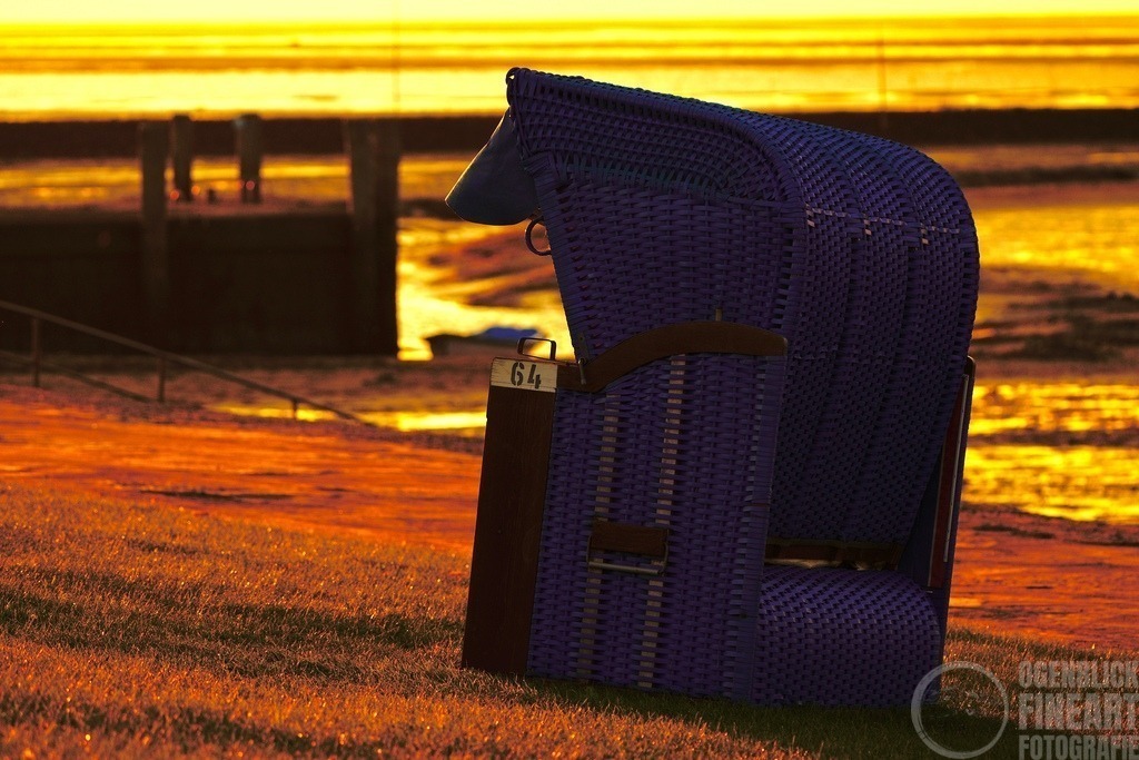 _CEE9722 | Björn Thiemann; Ogenblick.de; Fotografie; Photograph; Landscape, Pellworm, Schleswig-Holstein; Inselfotograf; Inselfotografien; Wattenmeer; National-Park; Naturschutzgebiet; Leuchtturm; Lighthouse; Leinwandbilder; Kalender; Pellworm Kalender;  - Realisiert mit Pictrs.com
