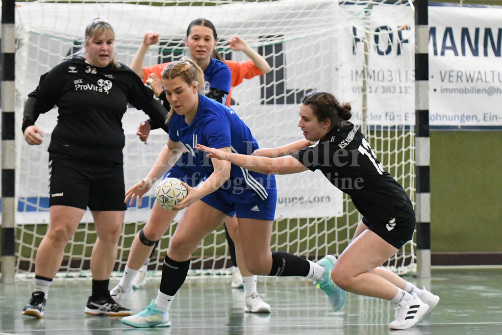 SSG Metten Damen :  HSG Schwab/kirchen | Emily Snebli (SSG Metten Damen) - Realisiert mit Pictrs.com