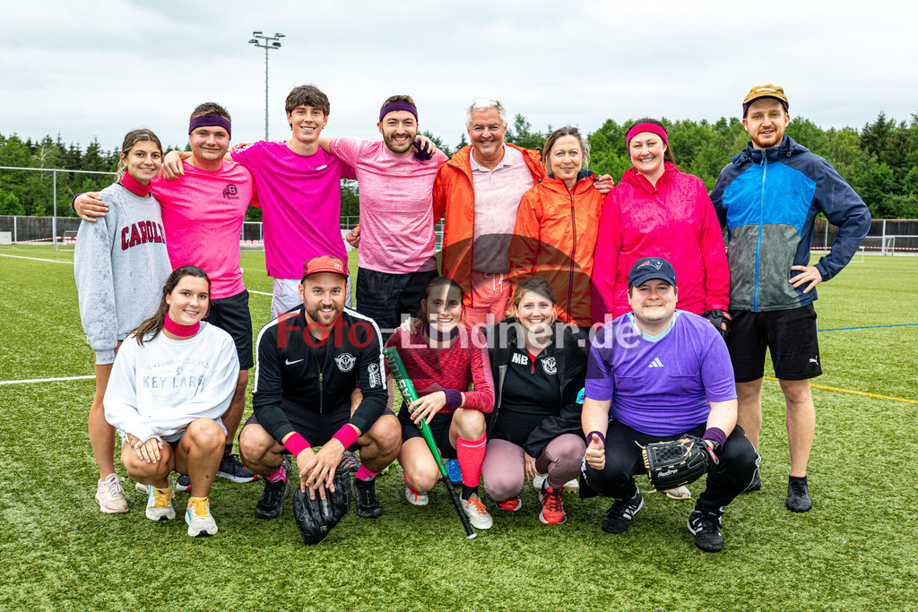 Stadtmeisterschaft Baseball Penzberg | Stadtmeisterschaft Baseball Penzberg, Stadtmeisterschaft Baseball Penzberg, 20240615,Zweiter Platz,2024-06-15 in Penzberg (Nonnenwaldstadion)Copyright: WolfgangxLindner www.foto-lindner.de