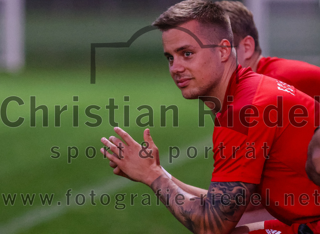 2023-08-22_068_FC_Finsing_gegen_SC_Moosen-Vils | Finsing, Deutschland, 22.08.2023:
Fußball, Kreisliga 2023 / 2024, 5. Spieltag, FC Finsing gegen SC Moosen/Vils, Endergebnis: 5:0

Philipp Tholl (FC Finsing, #4)

Foto: Christian Riedel / fotografie-riedel.net