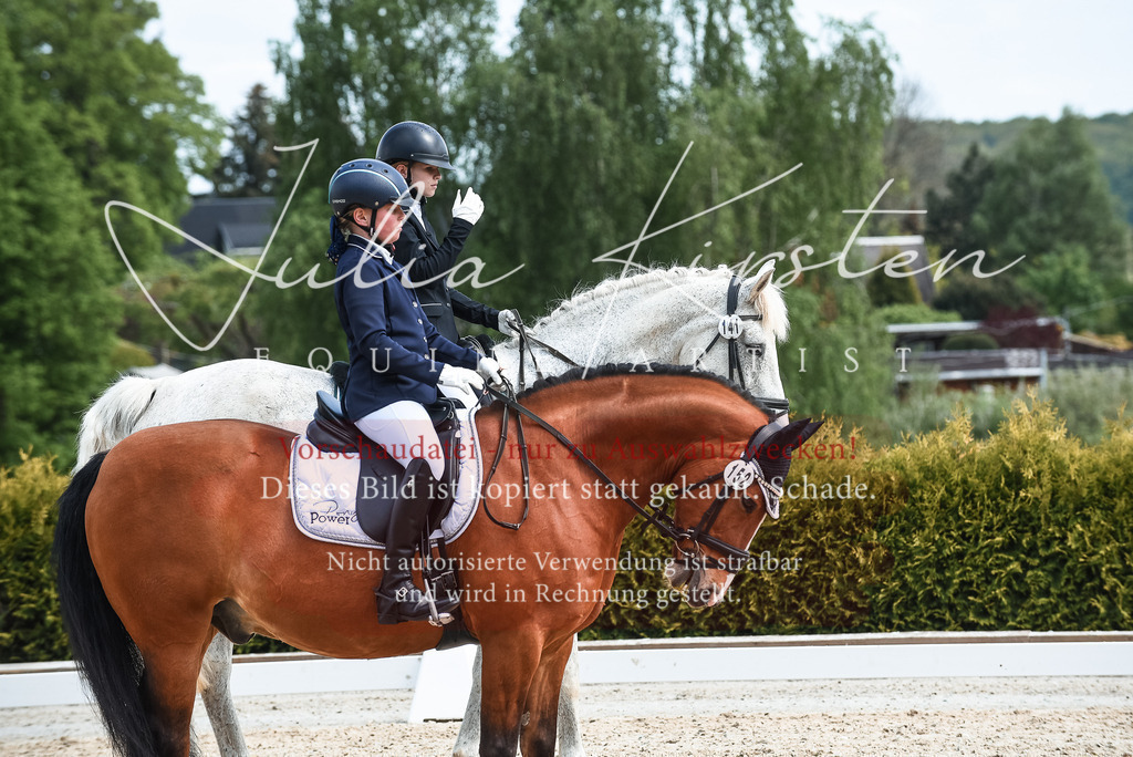 20230518_JK-Röhrsdorf-11-0662 | Pferde- und Turnierfotografie in Westsachsen. Pferdeportraits, Auftragszeichnungen und intuitive Kunst.