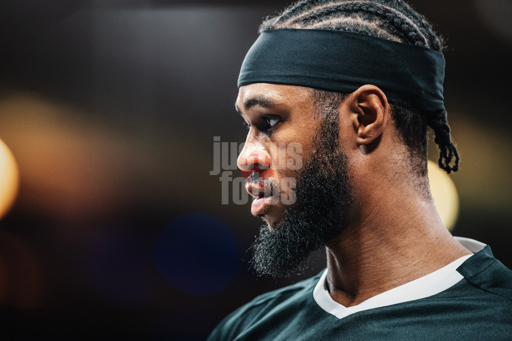 Basketball | Männer | Saison 2023/2024 | easyCredit Basketball Bundesliga | 31. Spieltag | Veolia Towers Hamburg vs. HAKRO Merlins Crailsheim | 30.04.2024 | Vincent King (#13, Veolia Towers Hamburg)