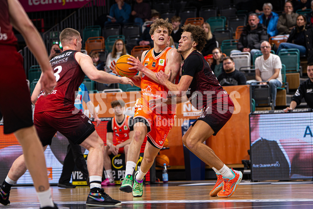 Basketball I Herren I Saison 2025-2026 I ProB Nord I 21. Spieltag I Rasta Vechta II - Iserlohn Kangaroos I 3016 | Moritz Grüß (8, RASTA Vechta II) - Realisiert mit Pictrs.com