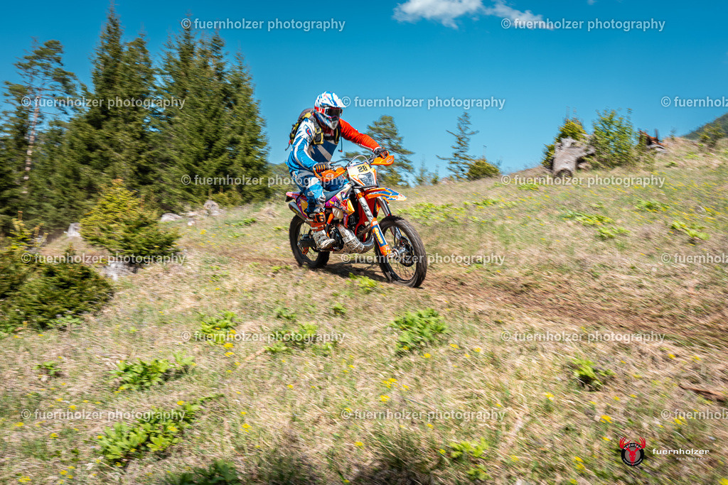 fuernholzer_250501-C1-432 | Fotografische Impressionen von der Red Stag Enduro Extreme by fuernholzer-photography.com. Endurosport in Österreich fotografisch festgehalten von fuernholzer. Auftragsfotografie für Private, Gewerbefotos und Industriefotografie. Eventfotografie, Sportfotografie und Motorsportfotografie. Anbieter von Fotoworkshops, Fototraining, fotografischen Vorträgen und Fotoseminaren.
