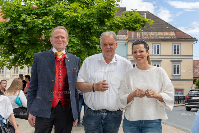 Muttertagsfeier am Hauptplatz in Feldkirchen | Bildershop von pixelworld.at - Realisiert mit Pictrs.com